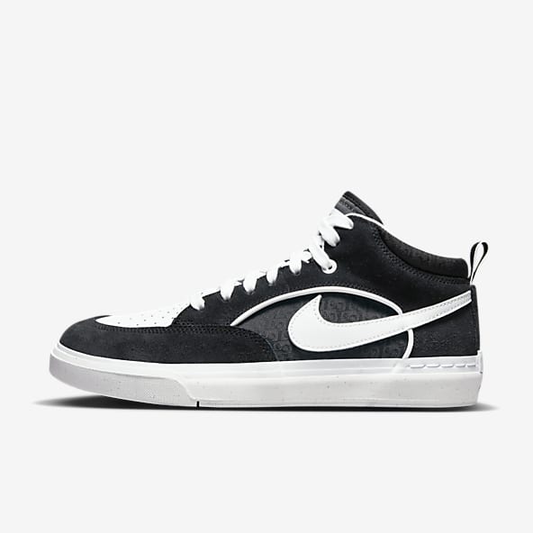 Black nike skateboard shoes online